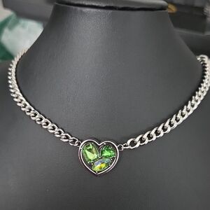 Paparazzi Tasteful Trio Green Heart Necklace NWT